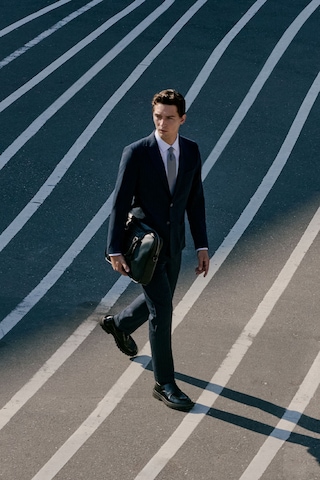 Altınyıldız Classıcs Lımıted Edıtıon Erkek Lacı Yünlü Slim Fit Dar Kesim Kırlangıç Yaka Kapak Cepli Çizgili Esnek Takım Elbise