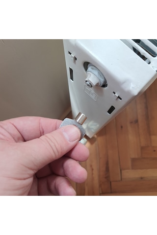 Panel Radyetör, Havlupan, Petek, Pürjör, Hava Alma Anahtarı 4 Adet Diğer