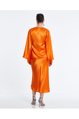 Kadın Saten Görünümlü Bluz Geniş Kol Detaylı Ve Zarif Tasarım Orange