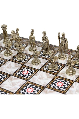 Küçük Boy Metal Roma Satranç Takımı Ve Sedef Desenli Küçük Tahtas