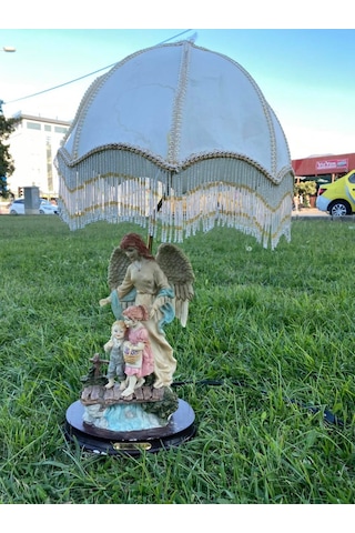 Melek Figürlü Antika Abajur 65 CM Hafif Kusurlu