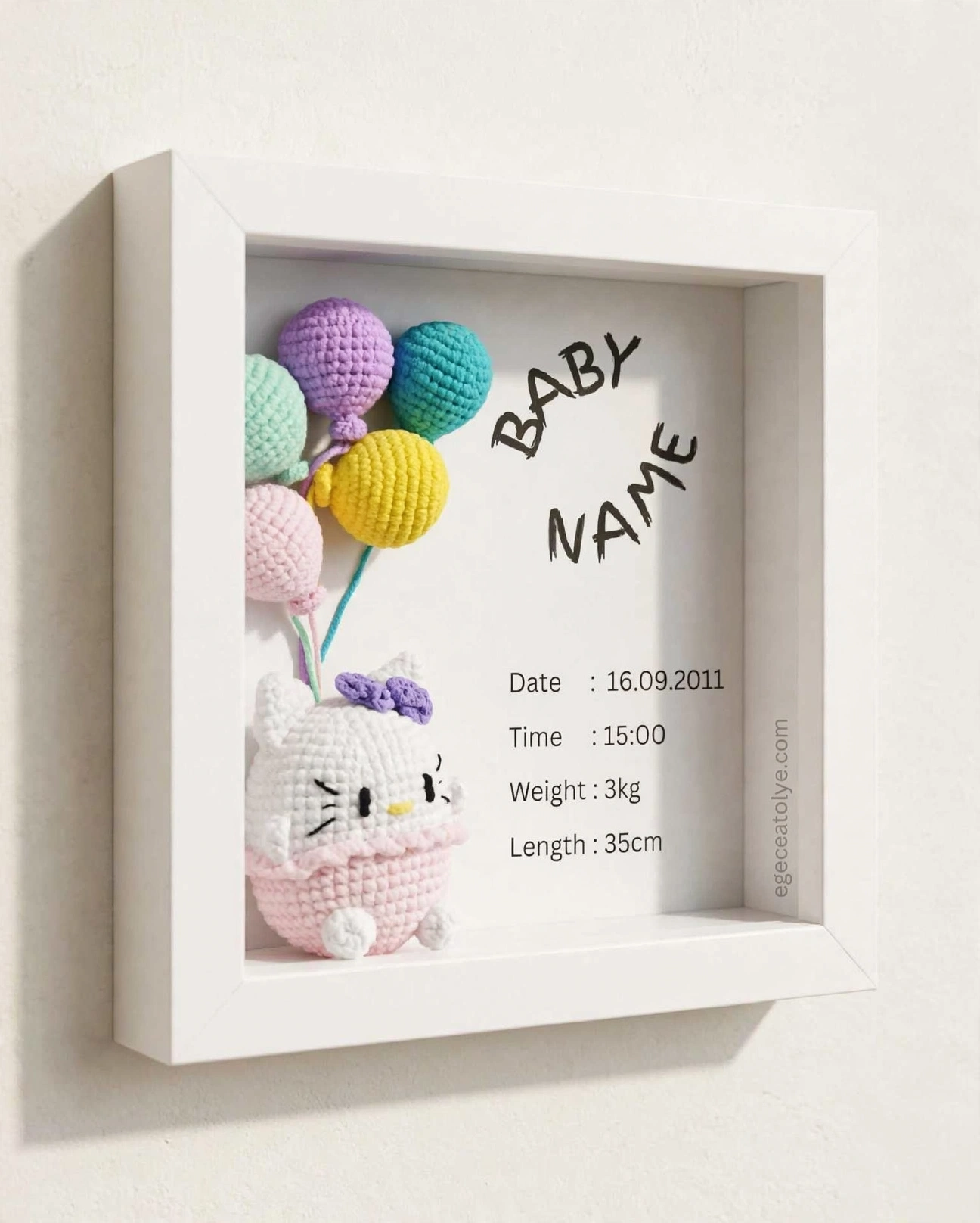 Kişiye Özel 3d Amigurumi Bebek Hatıra Çerçevesi - Hello Kitty Beyaz Beyaz Ahşap