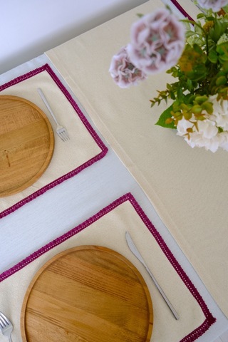 Yakacihome Terra 5 Parça 4 Parça Amerikan Servis & 1 Parça Runner Duck Keten Mürdüm Fisto Dantel Biyeli Set Bordo - Krem