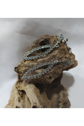 Firuze Gümüş Oyma Tasarımlı Gri Taşlı Gümüş Küpe F16001720