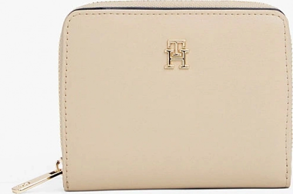 Tommy Hilfiger Th Icon Orta Boy Fermuarlı Kapaklı Kadın Beyaz Cüzdan Aw0aw17742rbt Beyaz