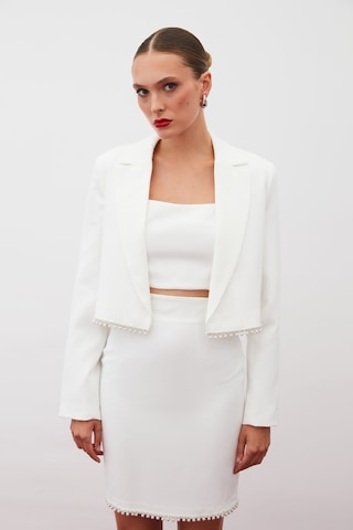 Sateen Aksesuarlı Kısa Ceket - Ekru-134922 Ekru