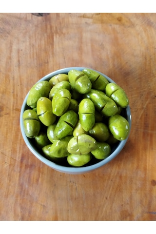 Etik Yerli Ürünler Çekiçke Eğri Çekirdek Cinsi Küçük Boy Kırma Tatlanmış Zeytin 3 KG