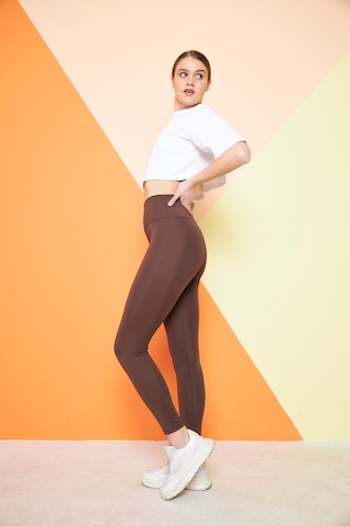 Kahverengi Yüksek Bel Sıkılaştırıcı Toparlayıcı Kışlık Şardonlu Dalgıç Kumaş Spor Günlük Tayt Kahverengi