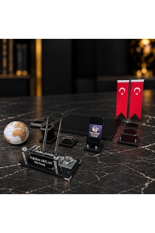 Ofis Prestij 13 Parça Dünya Küreli Kristal Kişiye Özel İsimlik Ve Sümen Seti Siyah