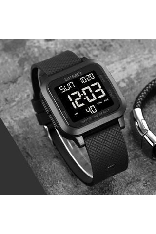 Erkekler Dijital Spor Saati Led Ekran Büyük Yüz Elektronik Saatler Çok Fonksiyonlu Su Geçirmez Alarm Kronometre Geri Işık Açık Açık Sıradan Siyah Saat Siyah Siyah