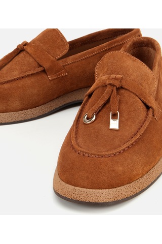 Hotiç Kadın Süet Deri Taba Gold Aksesuarlı Klasik Loafer