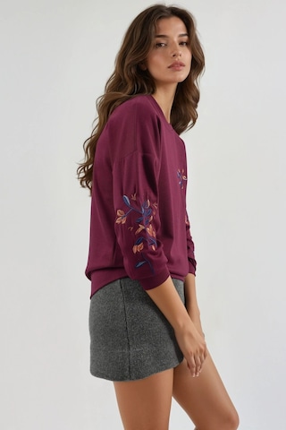 Hiccup Modal Dokulu İşlemeli Bisiklet Yaka Sweatshirt Berşan Collection Bordo Kırmızı