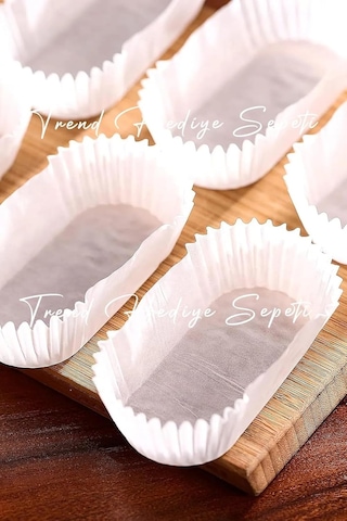Trend Hediye Sepeti Takribi 200 Adet Büyük Boy Beyaz Ekler Kağıdı 8.5x4 Cm, Baklava Sunumluk, Muffin Kek Kalıbı Çok Renkli