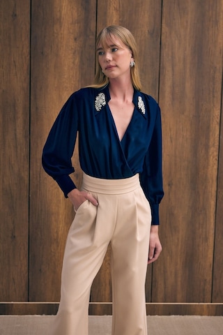 Sateen Aksesuar Detaylı Bodysuit Bluz - Lacivert-136194 Lacivert