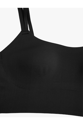 Koton İnce Askılı Slim Fit Kolsuz Kaplı Sporcu Sütyeni Siyah 6sak30075nk
