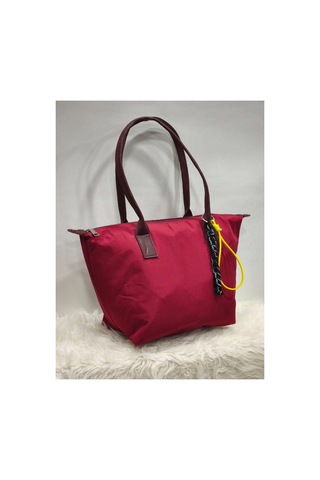 Shıkırtı Geniş Hacimli Uzun Saplı Günlük Ve Spor Kullanım Suya Dayanıklı Kumaş İp Charm Kadın Omuz Çantası 40cm X 25cm Kırmızı
