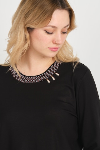 Detay Triko Kadın Yakası Ve Tek Kolu Desenli Taşlı Metal Aksesuarlı Anne Bluz 5714 Siyah Siyah
