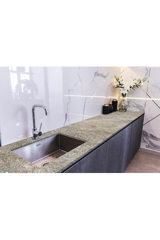 Üstü Kaplama Folyosu Mutfak Tezgahı Kaplama Doğal Mermer Granit 70 Cm X 5 Metre Çok Renkli