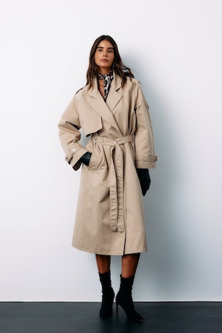 Sateen Kuşaklı Uzun Trençkot - Bej-135124 Bej