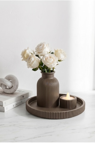 Senfoni Vazo Dekoratif Set - Modern Minimalist Estetik Tasarım Dekoratif Set - Pilli Mum, Mumluk Ve Tepsi Dahil Ev Ofis Salon Dekorasyonu İçin Şık Kompozisyon - Ahenk Tasarım Kahverengi