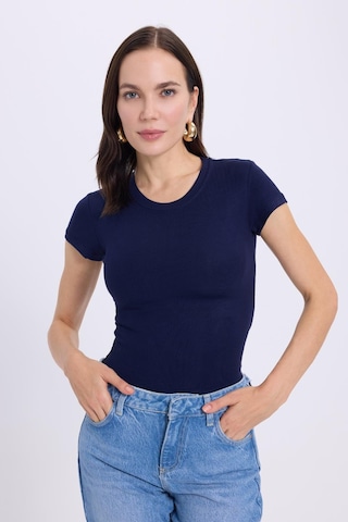 Tudors Kadın Regular Fit Klasik Kesim Bisiklet Yaka Viskon Kumaş Ultra Soft Lacivert Tişört-37795 Lacivert