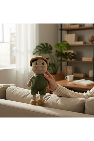 El Yapımı Amigurumi Erkek Oyuncak Bebek Yeşil