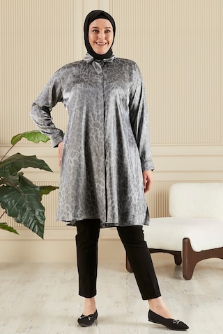Kadın Tesettür Büyük Beden Leopar Desenli Uzun Gömlek Tunik 001