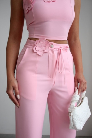 Pembe Aksesuar Detaylı Bluz Ve Pantolon Dokuma Alt Üst Takım Bchn-2526127 Çok Renkli