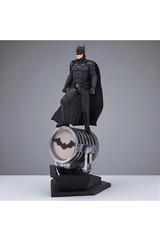 Batman - Kara Şövalye Figür 30 Cm