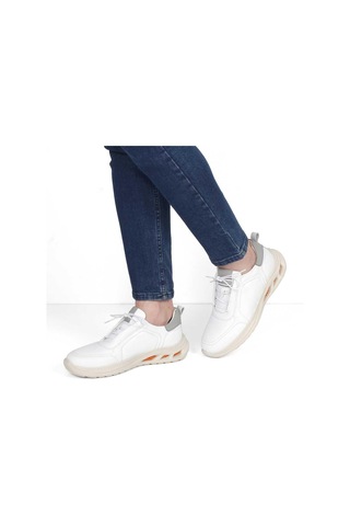 Erkek Beyaz Bağcıklı Kalın Tabanlı Deri Sneaker