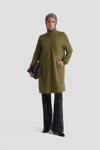 Armine Trend Yarım Fermuarlı Kolları Ribanalı Cepli Örme Tunik Yağ Yeşili 25kt461 Yağ Yeşili