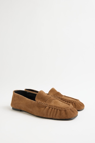 Lutvelizade Loafer 2510 Büzgülü Detaylı Camel Süet Kadın Loafer