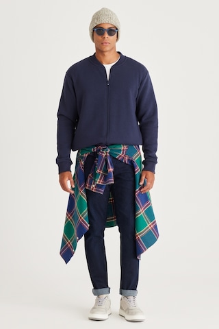 AC&Co / Altınyıldız Classics Erkek Lacı Standart Fit Normal Kesim İçi Polarlı Kolej Yaka Pamuklu Sweatshirt Lacivert