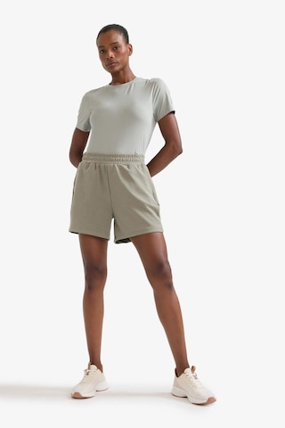 Defacto Defactofit Standart Fit Sporcu Kısa Paça Modal Şort F5001ax25smkh465 Haki