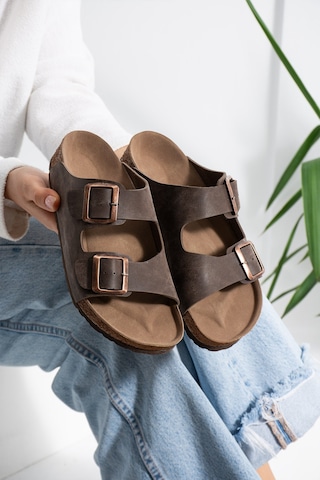 Stwenn Çift Tokalı Ortopedik Taban Terlik Unisex Günlük Rahat Kaymaz Taban Yazlık Sandalet Kahverengi