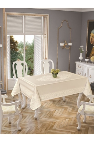 Jumbo Jakar Pano Desen Leke Tutmaz Jakarlı 150x220 Cm Lüks 8 Kişilik Masa Örtüsü Krem Jumbo Jakar Pano Desen Leke Tutmaz Jakarlı 150x220 Cm Lüks 8 Kişilik Masa Örtüsü Krem