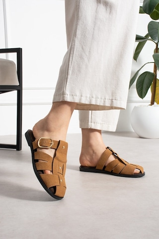 Shoetek Olwa Kadın Pimli Terlik Bantlı Tokalı Taba Süet