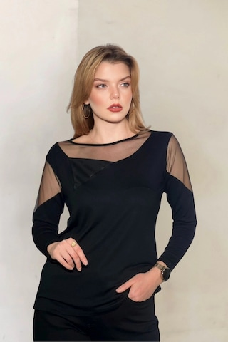 Önü Ve Omuzları Tül Parçalı Bluz Siyah