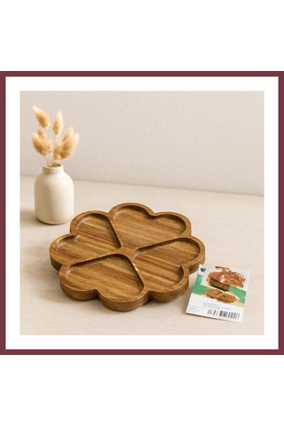 Storeşahin Ahşap Yuvarlak Sunum Tepsisi 4 Kalp Bölmeli Akasya 21x1.4 Cm Shn0720