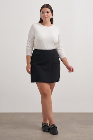 Myline Asimetrik Şort Etek-3352 Siyah