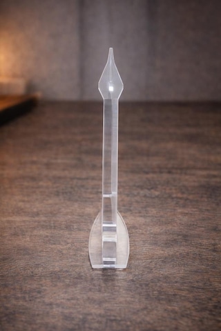 Şeffaf Akrilik Saat Standı Masaüstü Saatlik, Takı Ve Bileklik Standı 12 X 7,5 Cm Siyah