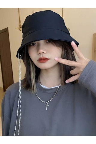 Tezzgelsin Unisex K Pop Tasarım Zincirli Bucket Şapka Siyah