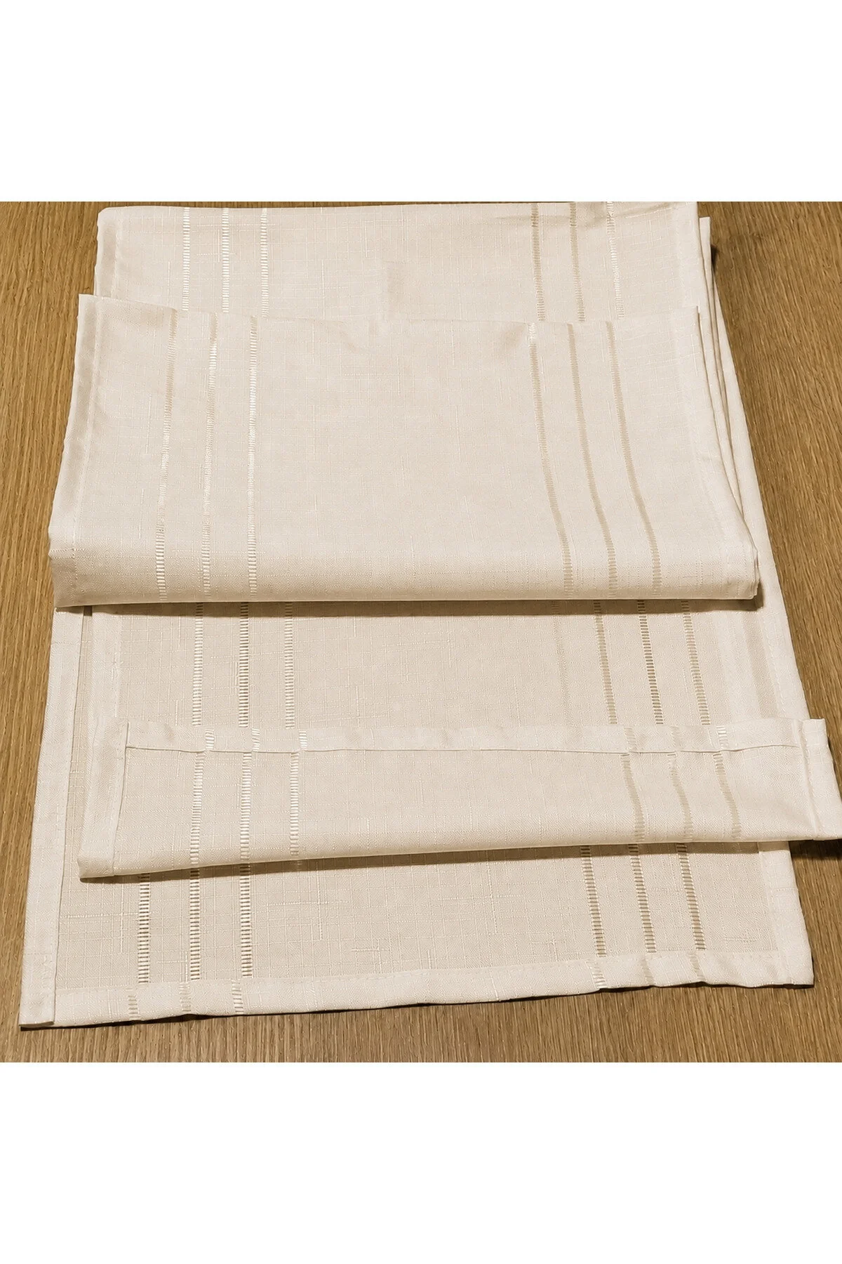 %100 Polyester Dertsiz Leke Tutmaz Şerit Desenli Runner Masa Örtüsü 34x220 Cm Krem