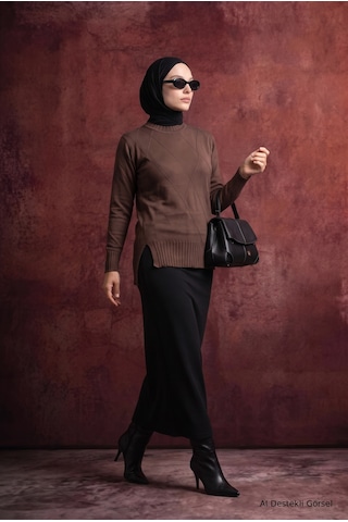 Armine Trend Geometrik Desenli Bisiklet Yaka Uzun Kollu Yan Yırtmaçlı Tunik Kahverengi 26ktd415
