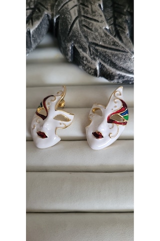 Maske Modelli Kadın Küpe Beyaz