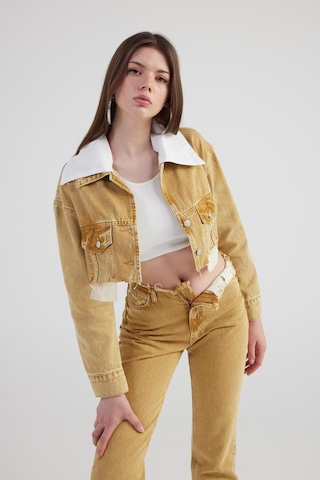 Holly Lolly Mermer Desenli Çıkarılabilir Yaka Detaylı Crop Kesim Cepli Rusted Jean Ceket Camel