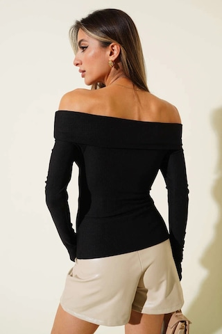 Madonna Yaka Düğmeli Bluz Siyah T4329 Siyah