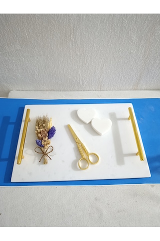 Doğal Mermer Nişan Tepsisi Gold Kulplu Altın Makas Ve Bir Çiçek Yüzüklük Beyaz