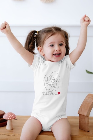 Lilabio Anneler Günü %100 Pamuk Kısa Kollu Bebek Body Beyaz Lilabio Anneler Günü %100 Pamuk Kısa Kollu Bebek Body Beyaz