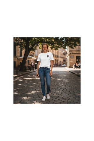 Urbantrendstore Unisex Comfort Kalp Oversize Fit Rahat Geniş Salaş T-shirt Günlük Tişört Beyaz